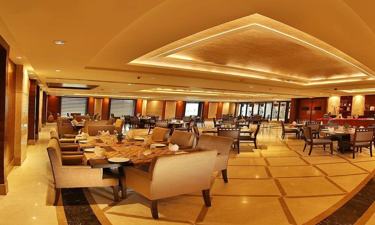 City Park Resort Bahādurgarh Exteriör bild