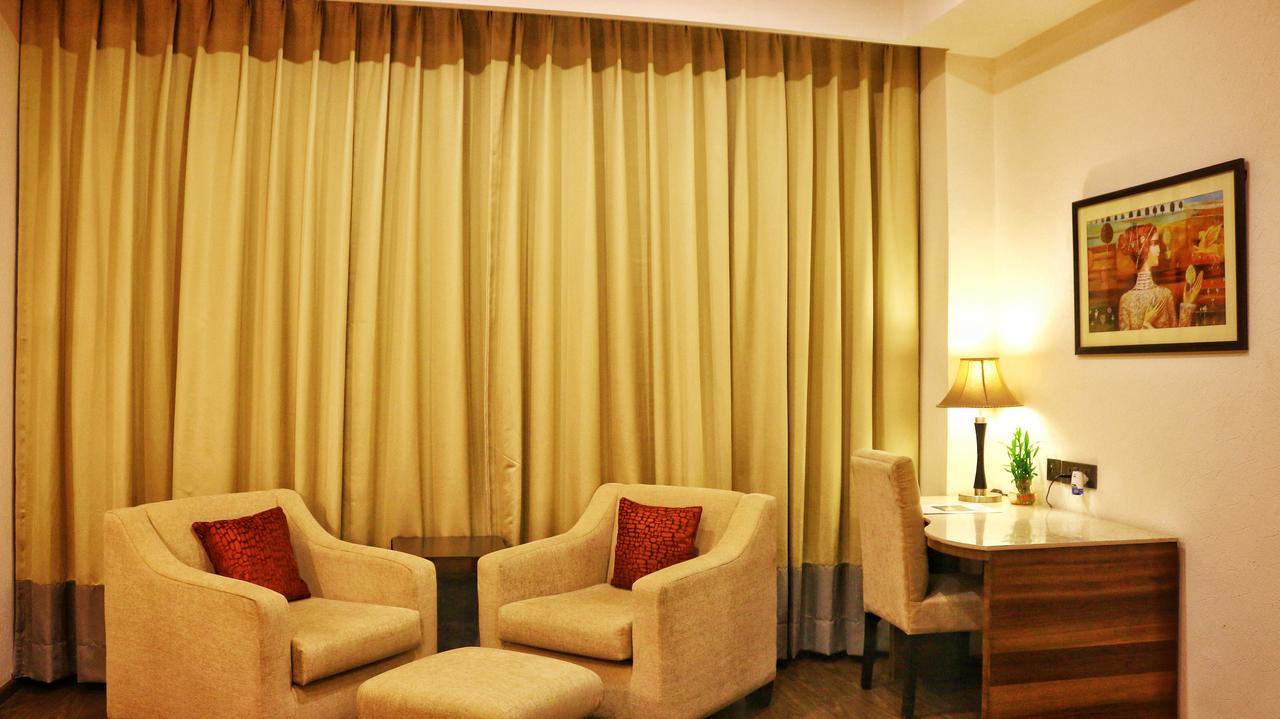 City Park Resort Bahādurgarh Exteriör bild