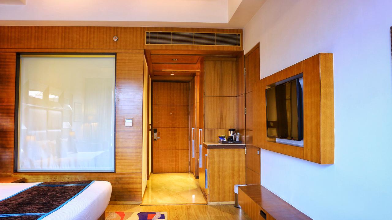 City Park Resort Bahādurgarh Exteriör bild