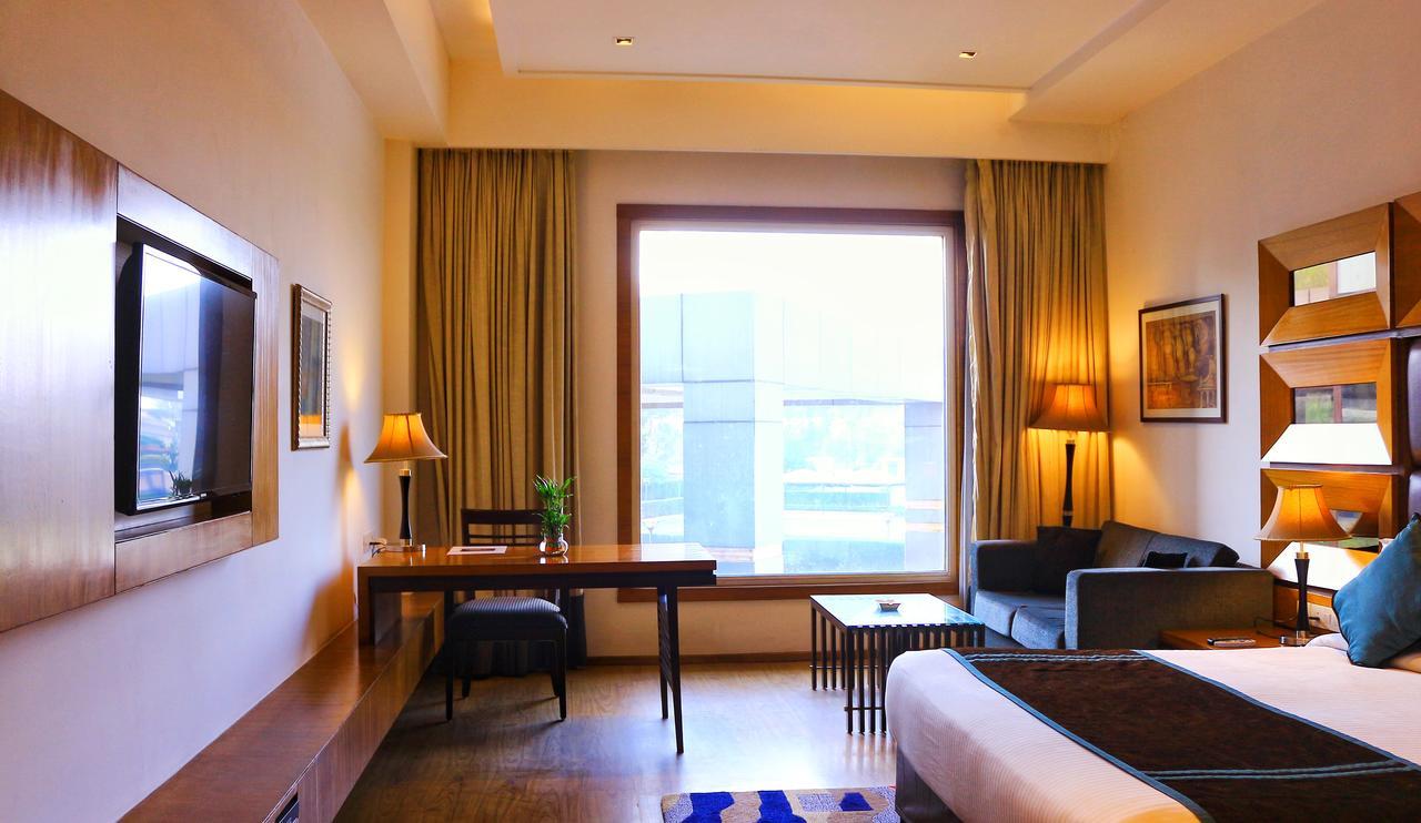 City Park Resort Bahādurgarh Exteriör bild